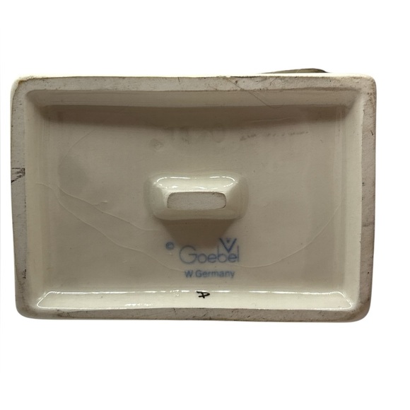 Goebel Hummel MERRY WANDERER Hum 11/0 TM2 Full Bee (Stamped) 5.25” figurine - Picture 6 of 8